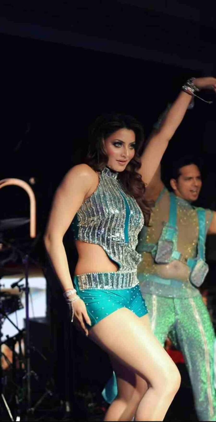 Breaking: Urvashi Rautela reportedly took home a massive amount for her Istanbul Turkey dance performance at 7 star hotel