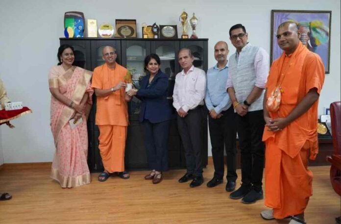 Noida International University