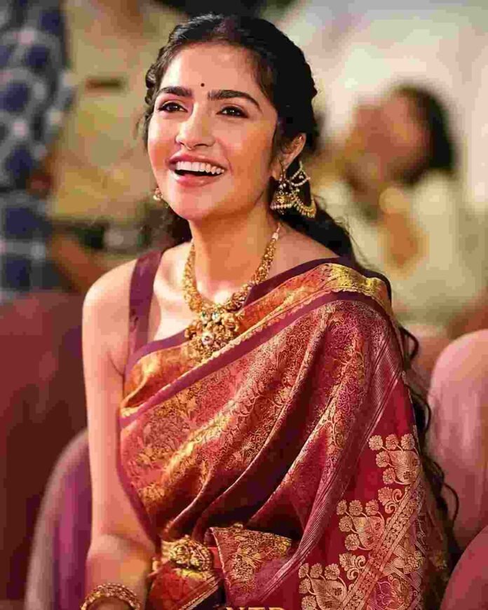 Rukmini Vasanth Wins Hearts with Her Speech at Kantara Event
