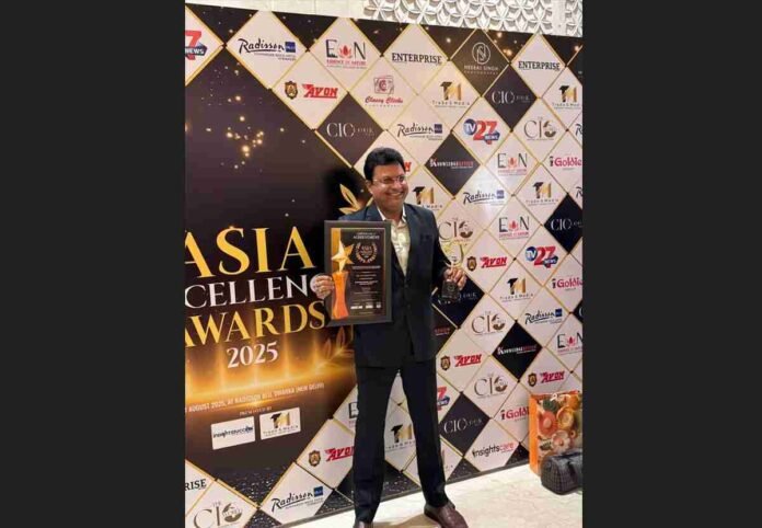 Dr. Mahesh Gour Honored with 'Excellence in Memory Training & Business Leadership Award' at Asian Excellence Awards 2025