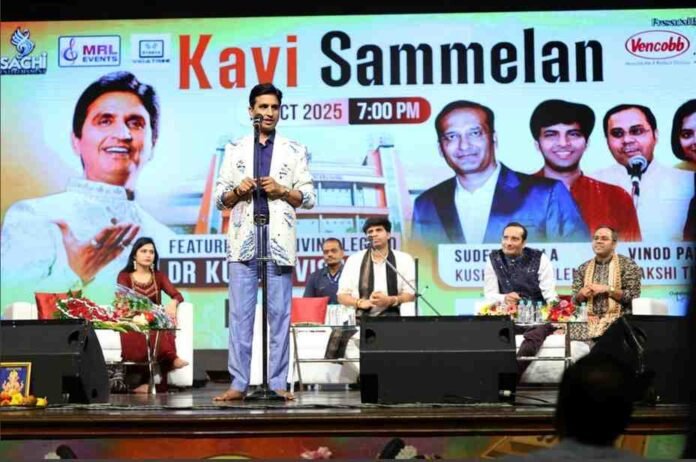 Dr. Kumar Vishwas Brings the Soul of the Ramayana to Mumbai’s Stage