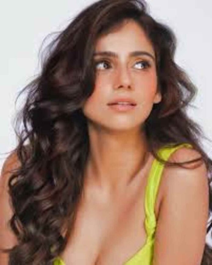 Rose Sardana Captures the Essence of a College Girl in Her Upcoming Film