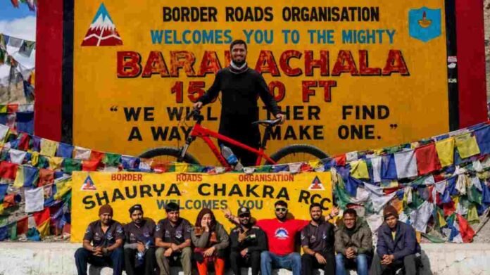 Cyclist Takshil Thakkar receiving felicitation from the Indian Army after completing the Manali to Leh expedition.